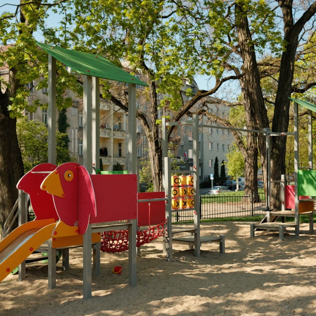 Aire de jeux située dans un parc